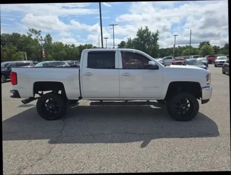 More photos of 2017 Chevrolet Silverado 1500 Crew Cab LT Pickup 4D 5 3/4 ft at Main Street Motors, IN