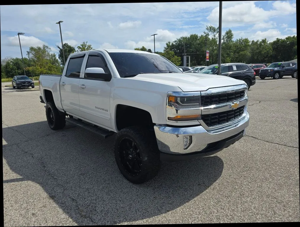 Chevrolet Silverado photo 6