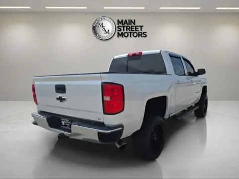 More photos of 2017 Chevrolet Silverado 1500 Crew Cab LT Pickup 4D 5 3/4 ft at Main Street Motors, IN