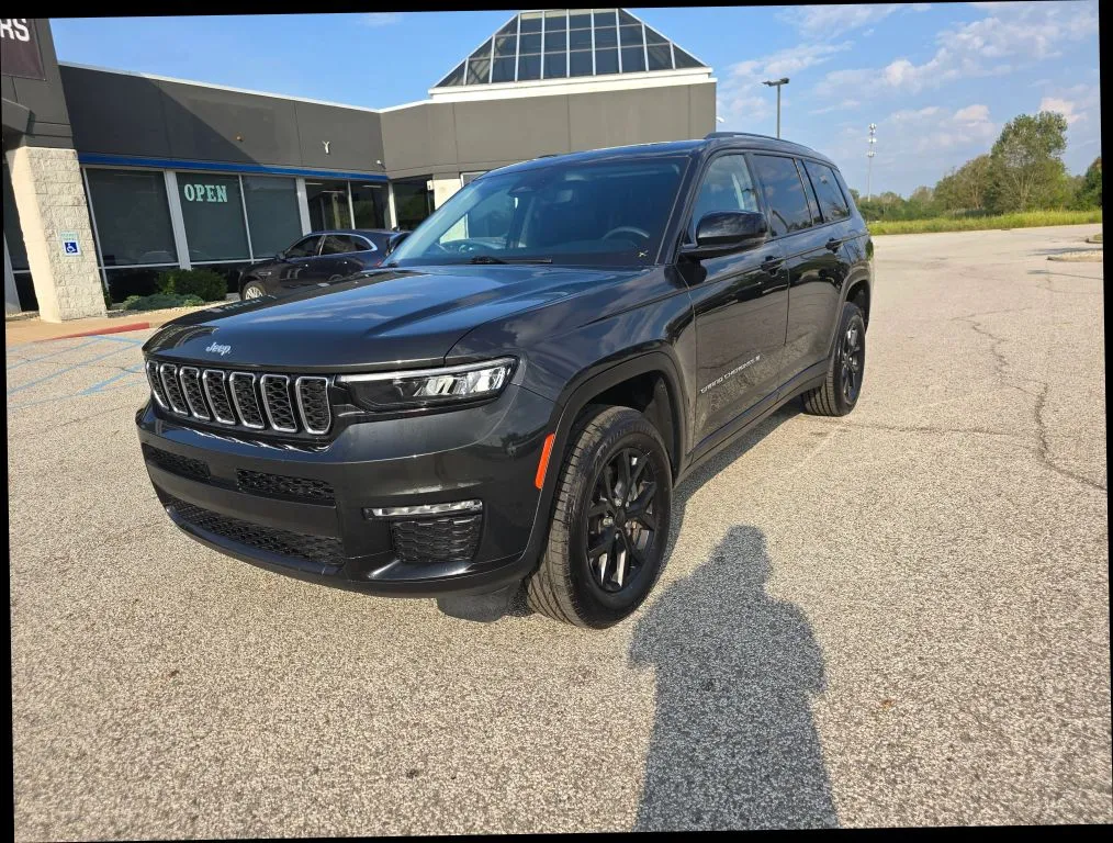 Jeep Grand Cherokee L photo 8