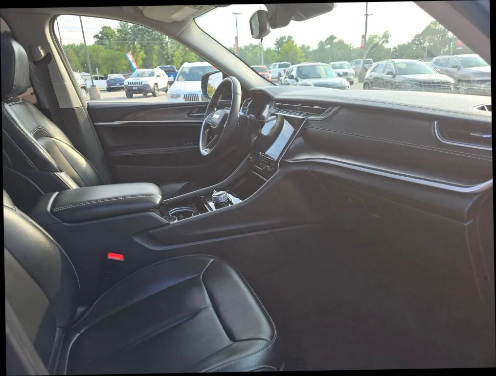 Jeep Grand Cherokee L photo 26
