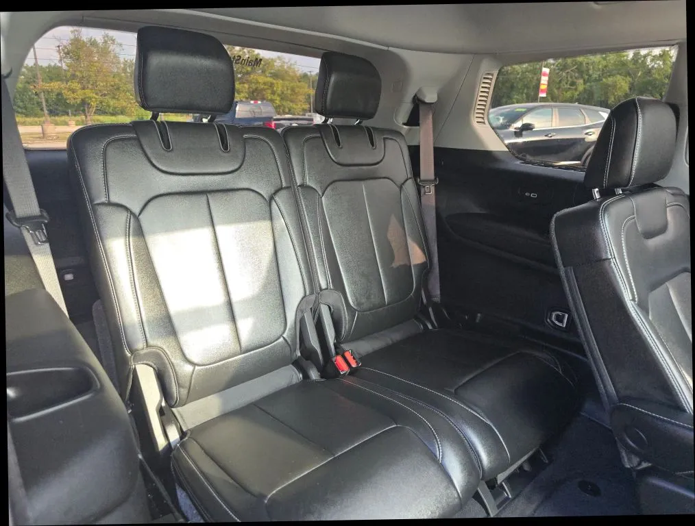 Jeep Grand Cherokee L photo 24