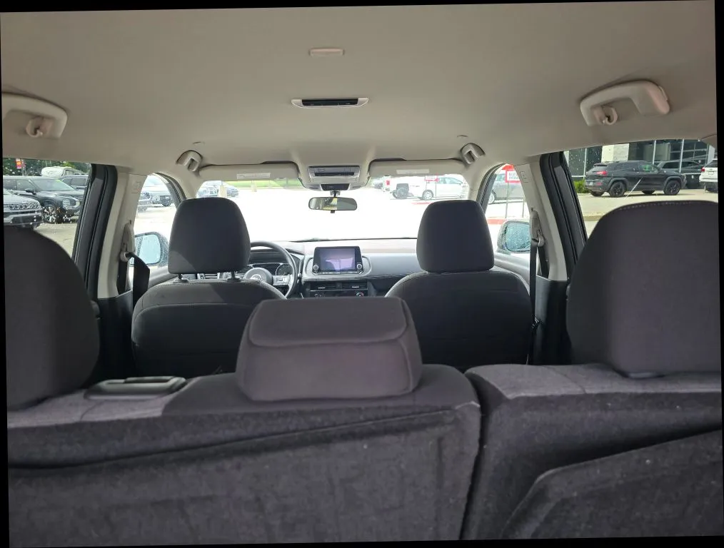 Nissan Rogue photo 18