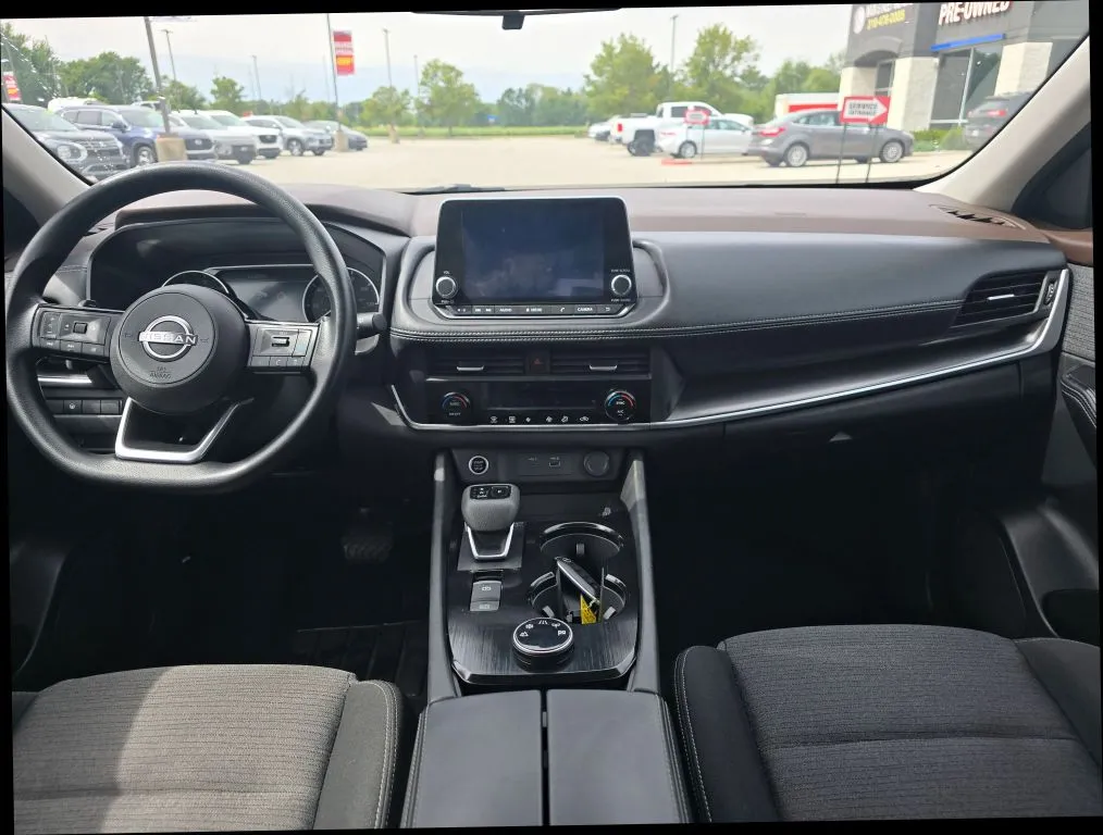 Nissan Rogue photo 13