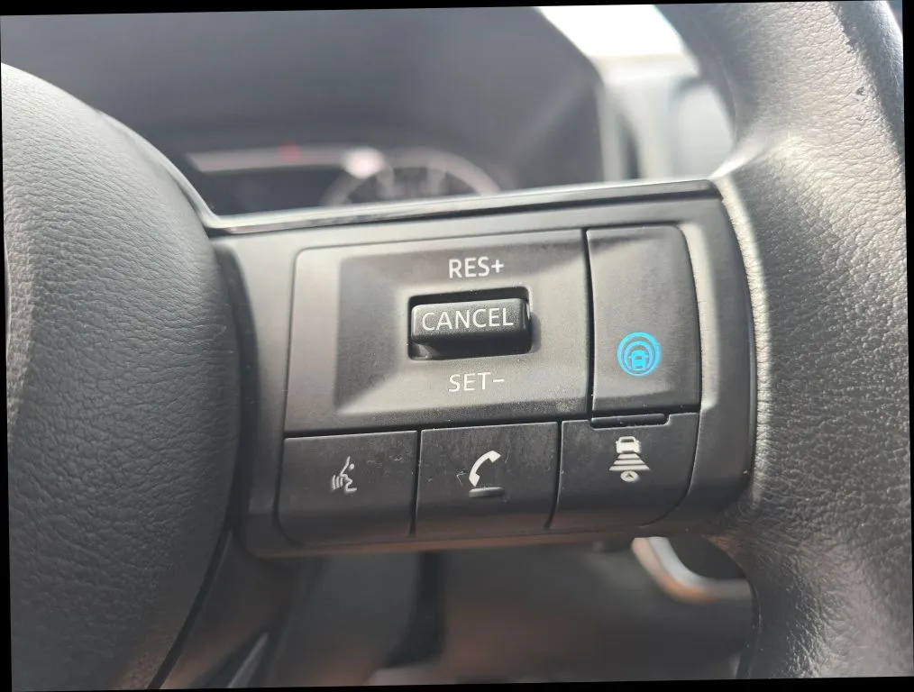Nissan Rogue photo 24