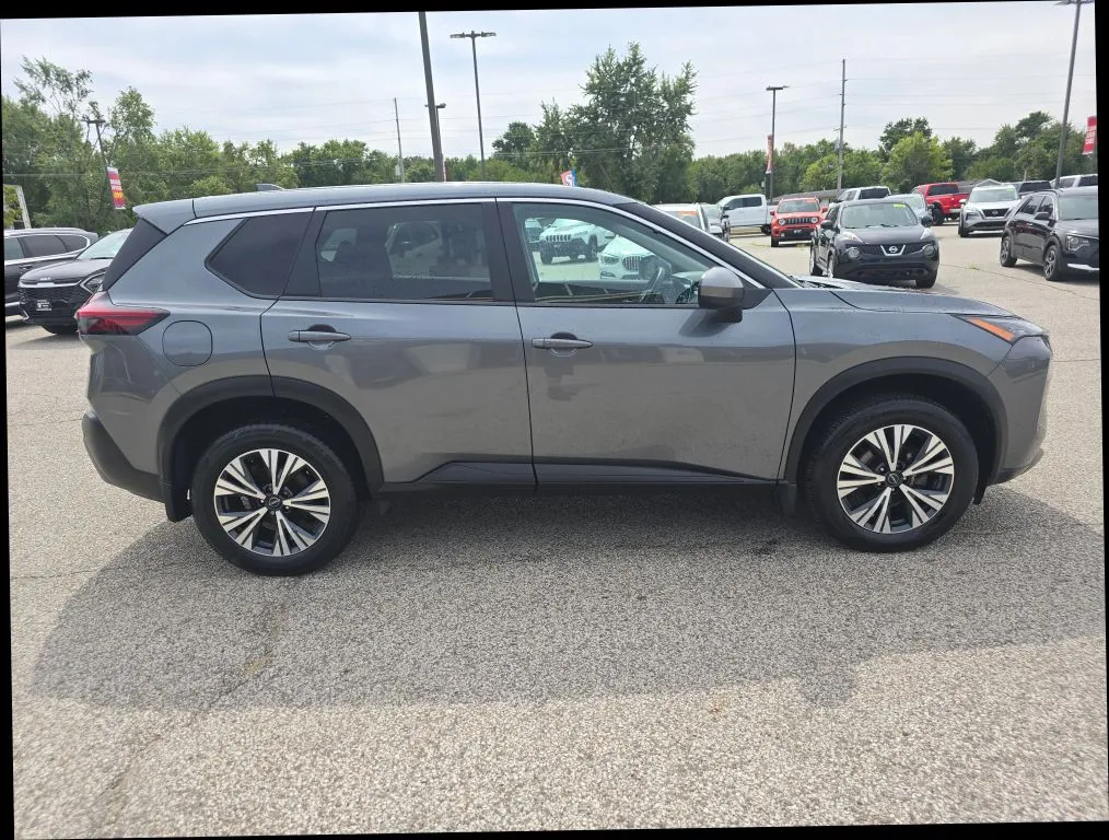 Nissan Rogue photo 5