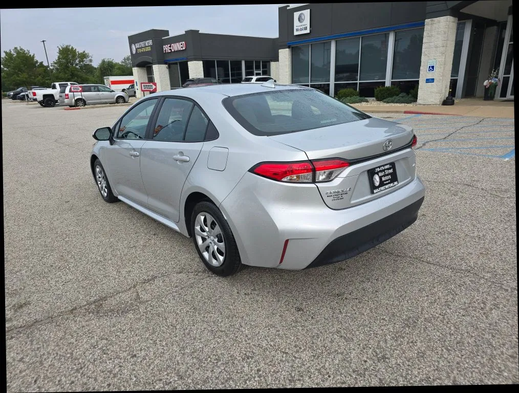 Toyota Corolla photo 2