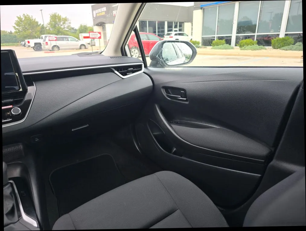 Toyota Corolla photo 15