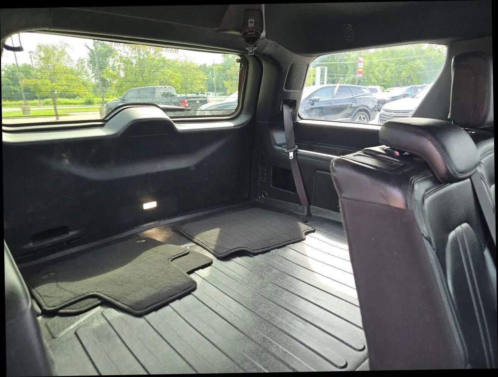 Ford Expedition photo 23