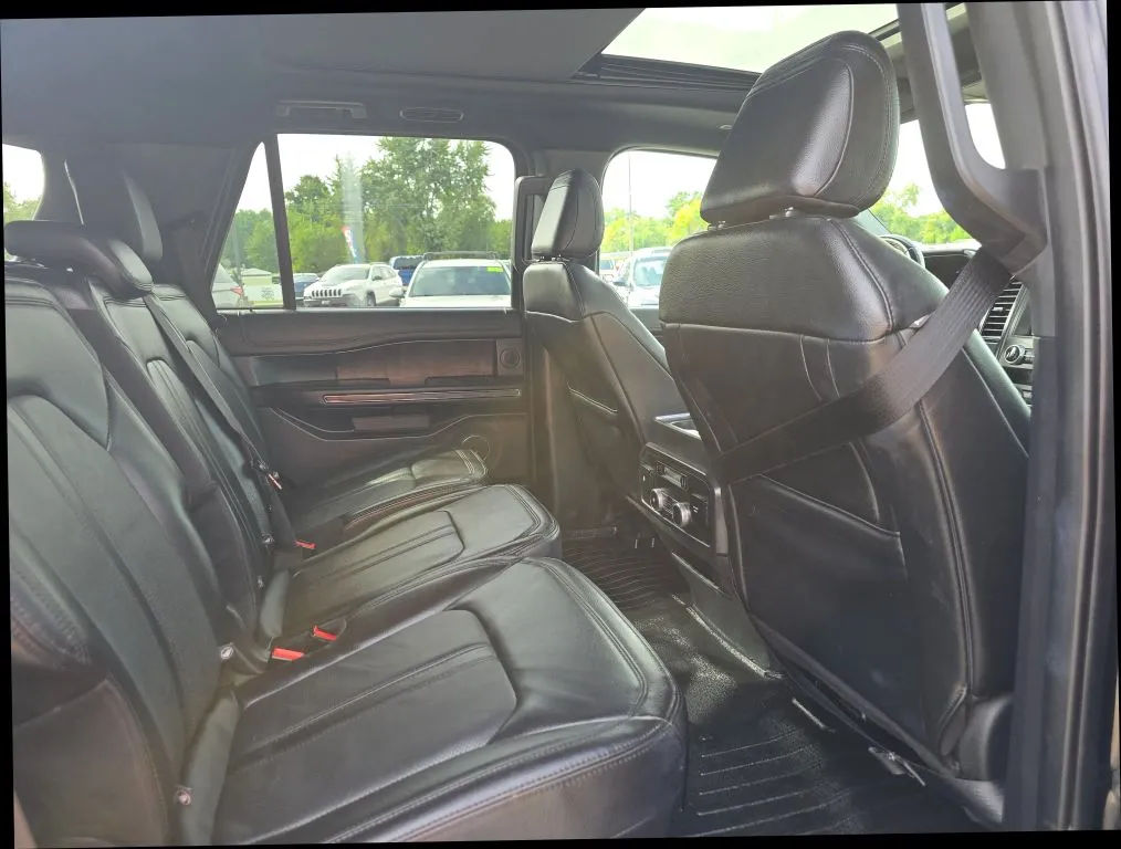 Ford Expedition photo 22