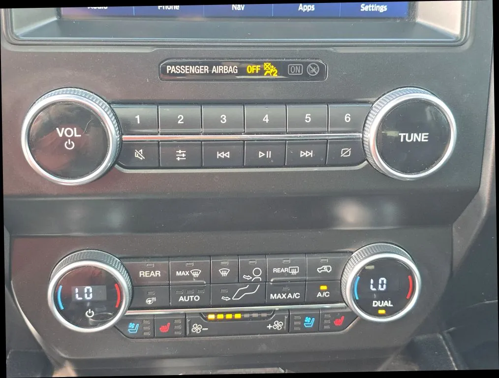 Ford Expedition photo 32