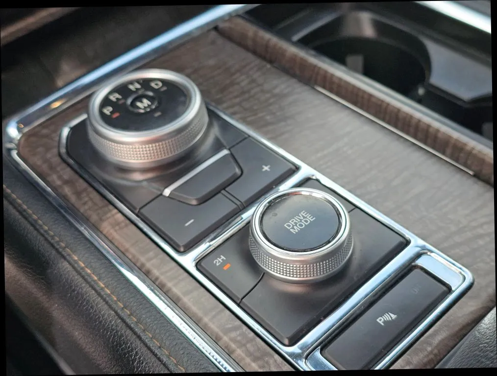 Ford Expedition photo 33