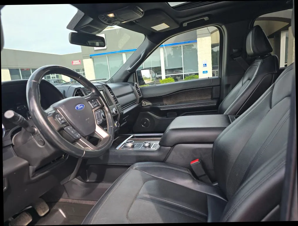 Ford Expedition photo 10