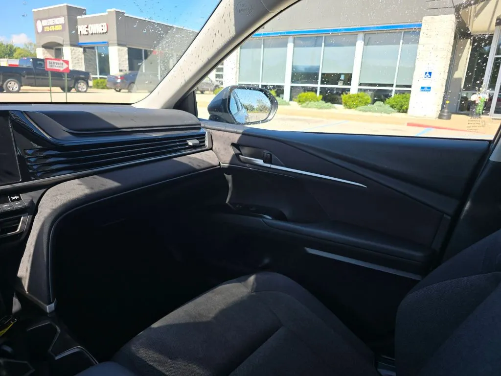 Toyota Camry photo 15