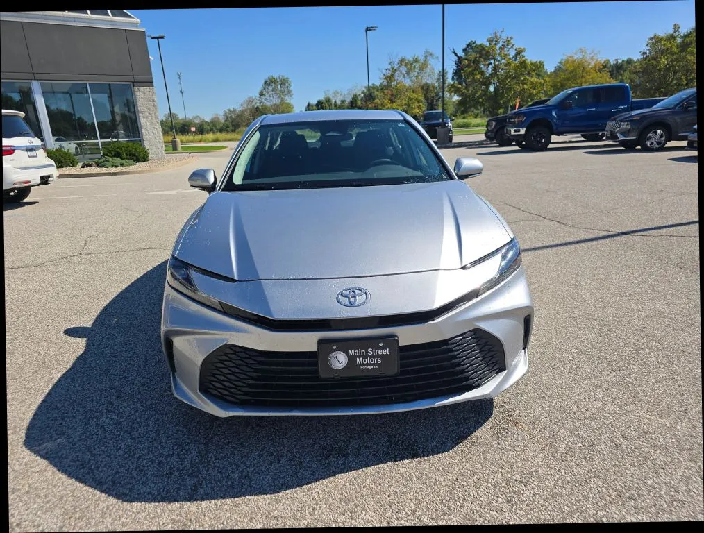 Toyota Camry photo 7