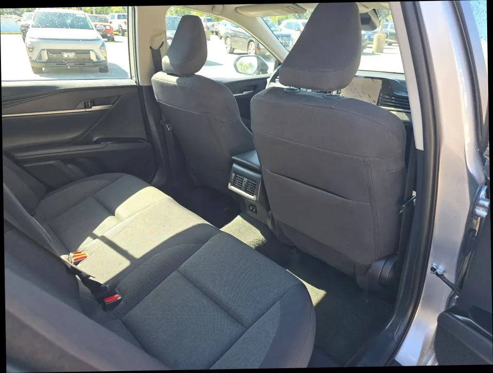 Toyota Camry photo 19