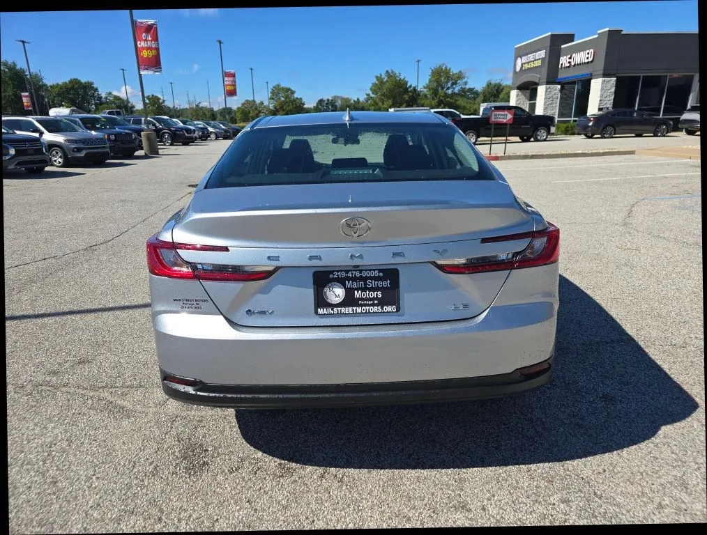 Toyota Camry photo 3