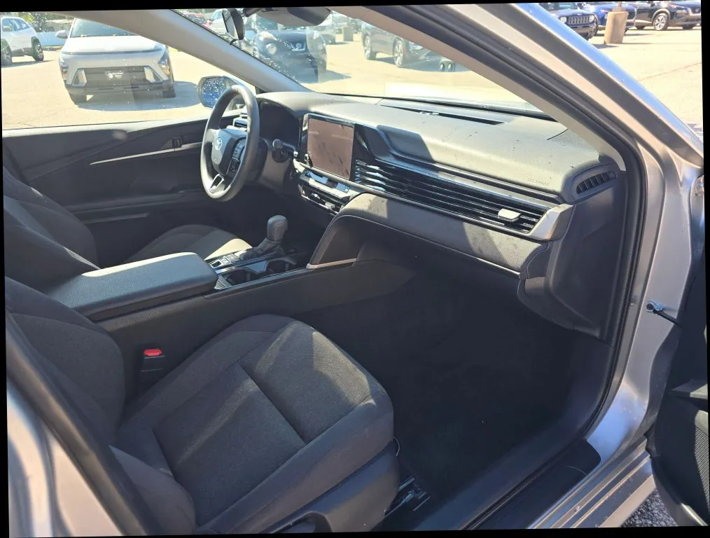 Toyota Camry photo 21