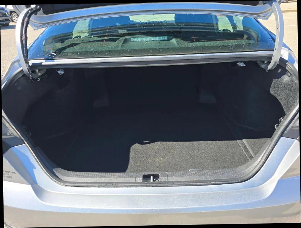 Toyota Camry photo 17