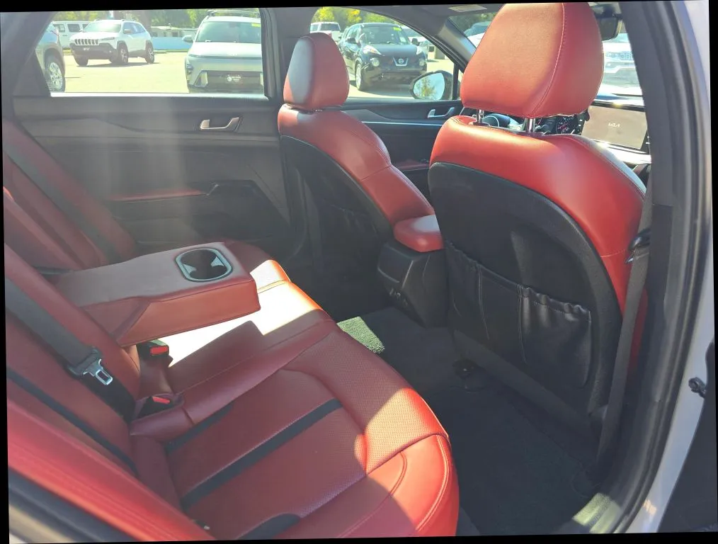 Kia K5 photo 19