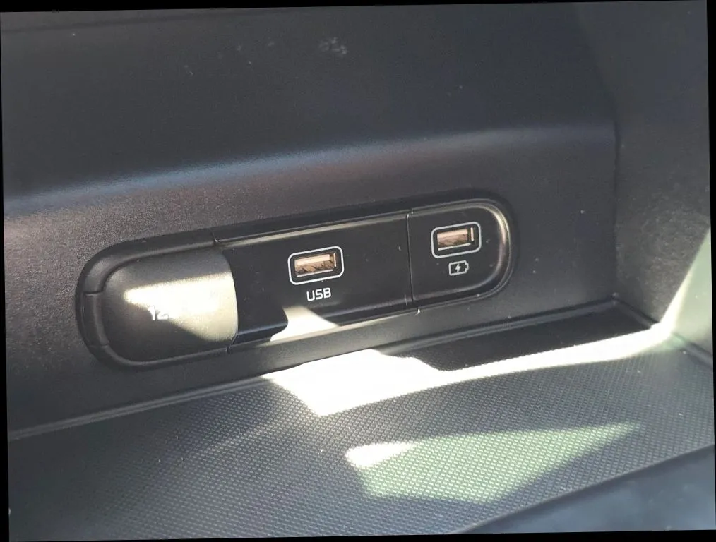 Kia K5 photo 27