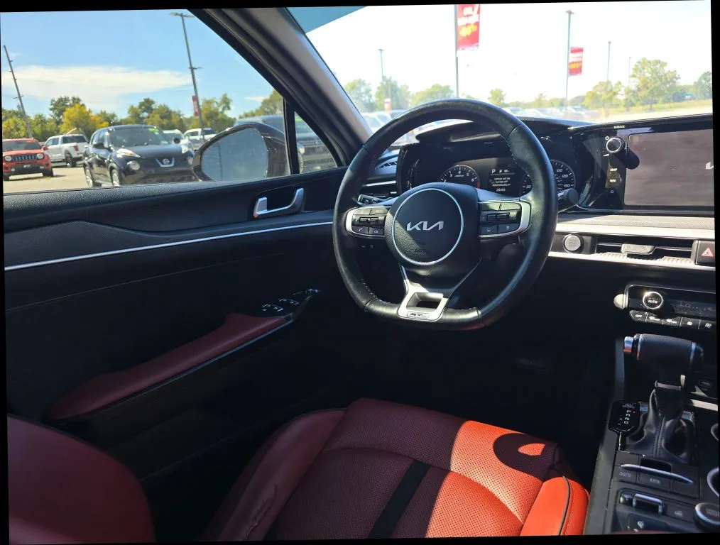 Kia K5 photo 14