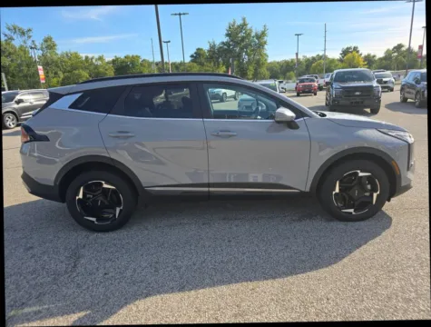 More photos of 2026 Kia Sportage Hybrid EX Sport Utility 4D at Main Street Motors, IN