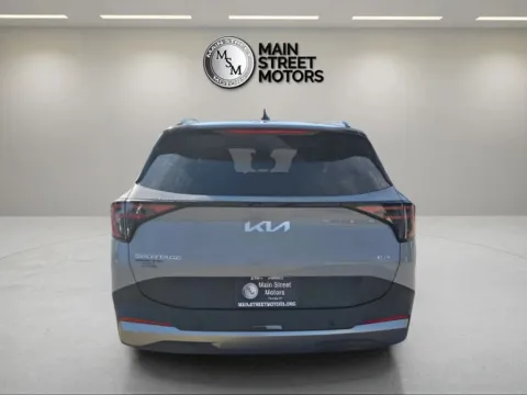 More photos of 2026 Kia Sportage Hybrid EX Sport Utility 4D at Main Street Motors, IN