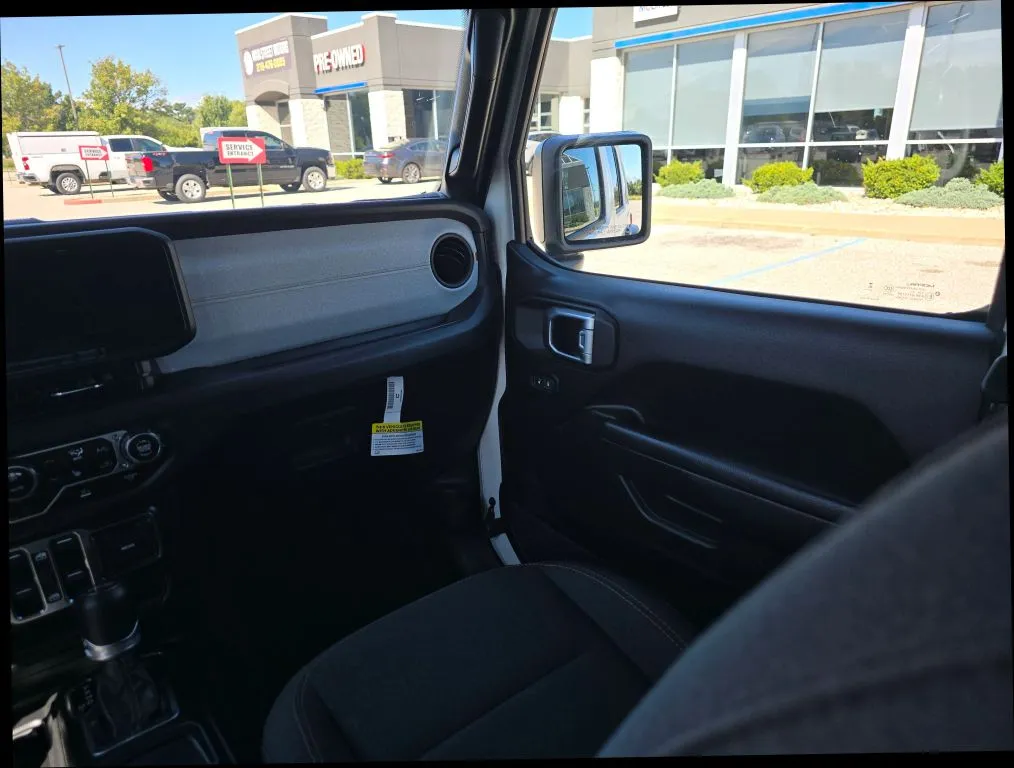 Jeep Wrangler photo 15