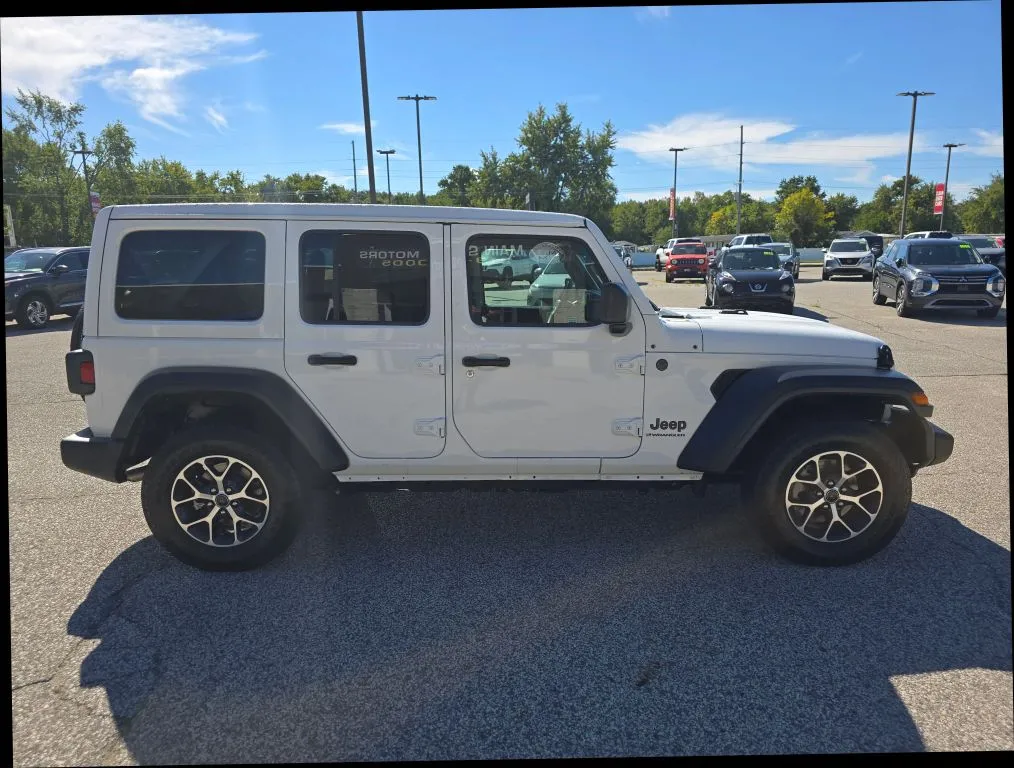 Jeep Wrangler photo 5