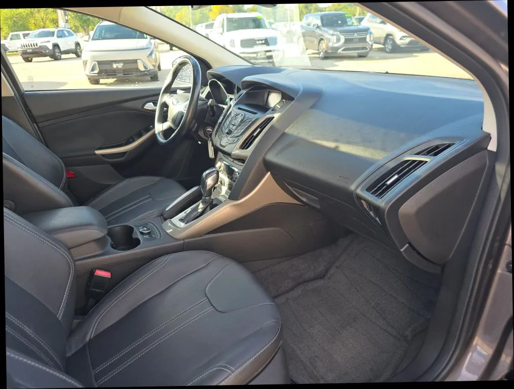 Ford Focus photo 22