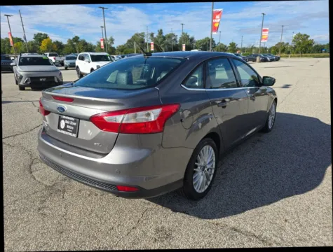 More photos of 2012 Ford Focus SEL Sedan 4D at Main Street Motors, IN