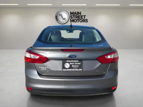 More photos of 2012 Ford Focus SEL Sedan 4D at Main Street Motors, IN