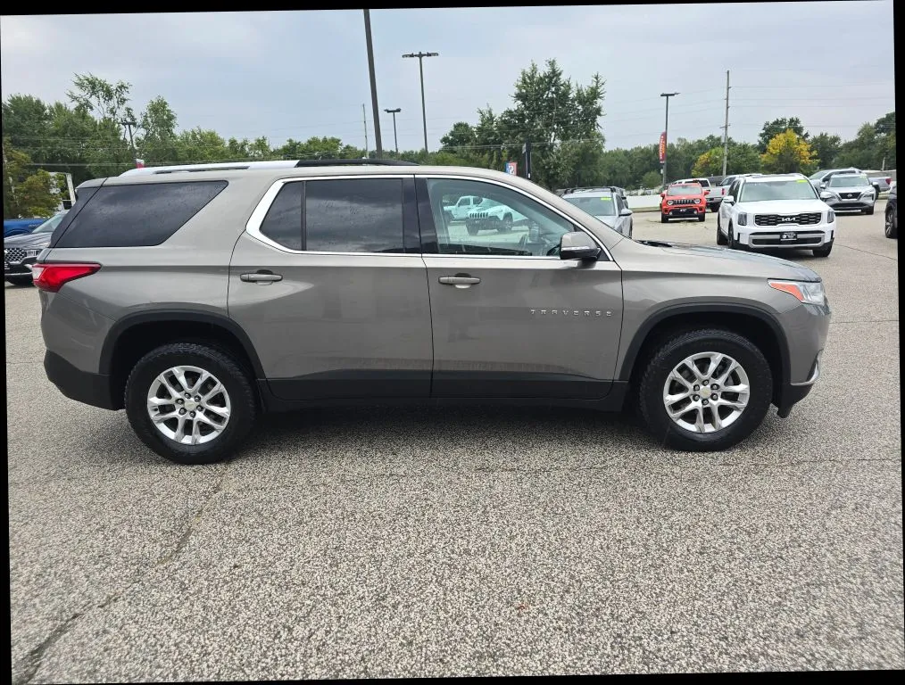 Chevrolet Traverse photo 5
