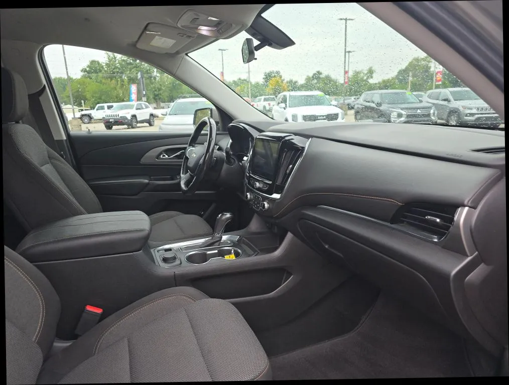 Chevrolet Traverse photo 24