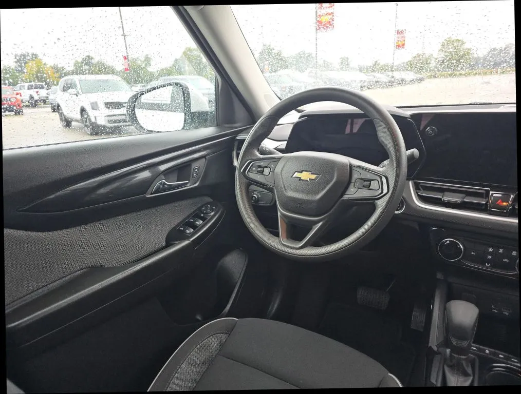 Chevrolet Trailblazer photo 14