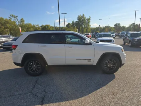 More photos of 2016 Jeep Grand Cherokee 75th Anniversary Edition Sport Utility 4D at Main Street Motors, IN