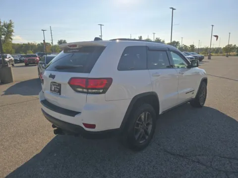 More photos of 2016 Jeep Grand Cherokee 75th Anniversary Edition Sport Utility 4D at Main Street Motors, IN