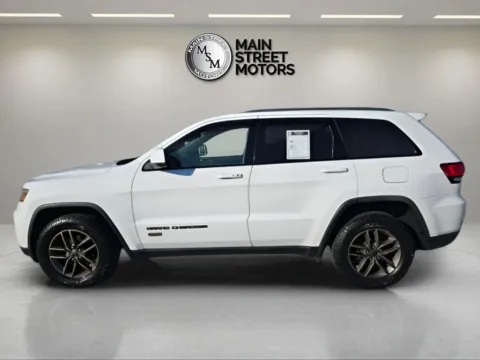 White 2016 Jeep Grand Cherokee 75th Anniversary Edition Sport Utility 4D for sale in Portage, IN