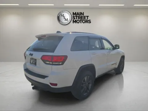 More photos of 2016 Jeep Grand Cherokee 75th Anniversary Edition Sport Utility 4D at Main Street Motors, IN