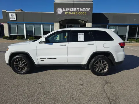 White 2016 Jeep Grand Cherokee 75th Anniversary Edition Sport Utility 4D for sale in Portage, IN