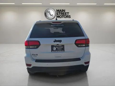 Another view of 2016 Jeep Grand Cherokee 75th Anniversary Edition Sport Utility 4D for sale in Portage, IN at Main Street Motors