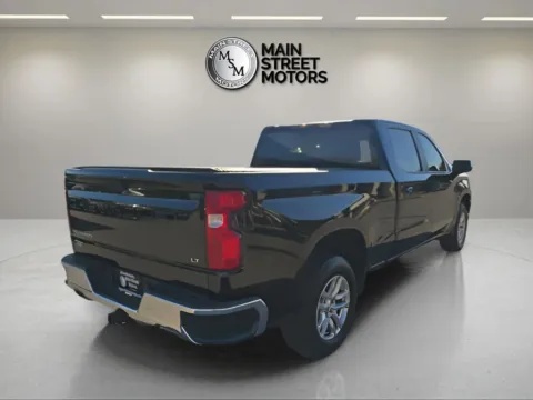 More photos of 2019 Chevrolet Silverado 1500 Crew Cab LT Pickup 4D 6 1/2 ft at Main Street Motors, IN