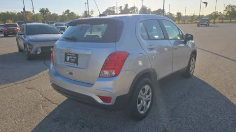 More photos of 2018 Chevrolet Trax LS Sport Utility 4D at Main Street Motors, IN