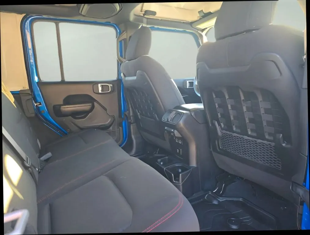 2021 Jeep Wrangler Unlimited thumbnail 17