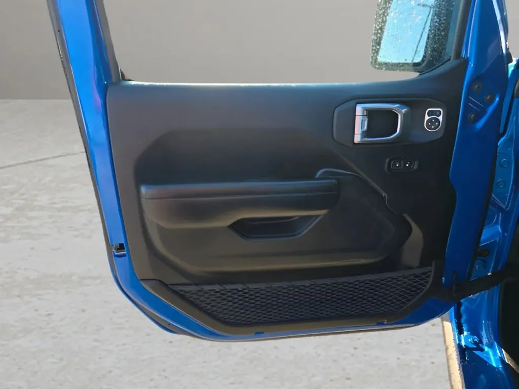 2021 Jeep Wrangler Unlimited - Image 2