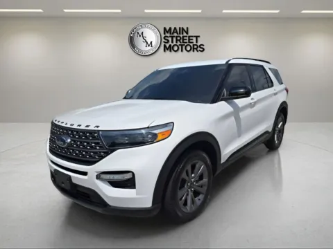 White 2023 Ford Explorer XLT Sport Utility 4D for sale in Portage, IN