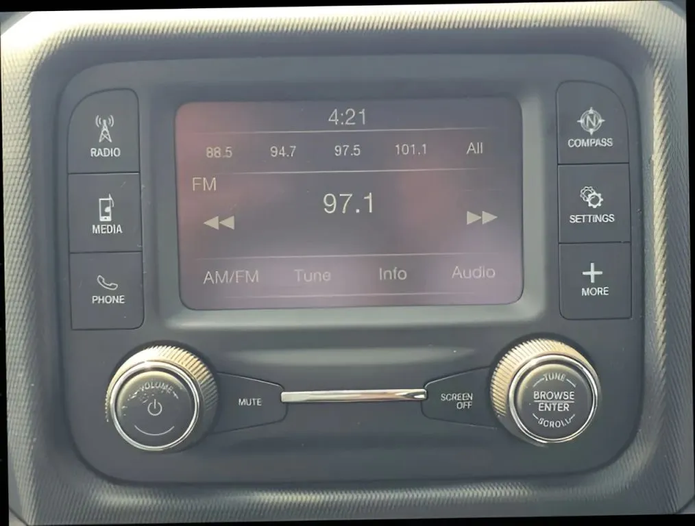 2021 Jeep Wrangler thumbnail 21