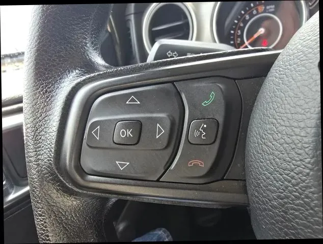 2021 Jeep Wrangler thumbnail 14