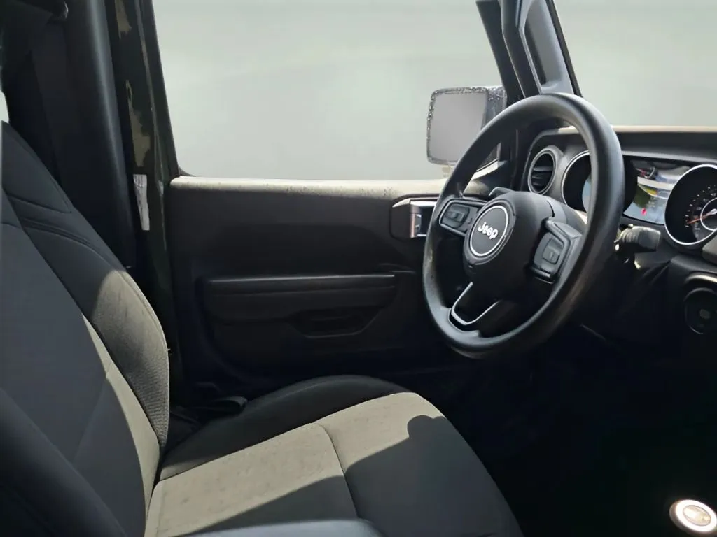 2021 Jeep Wrangler thumbnail 18